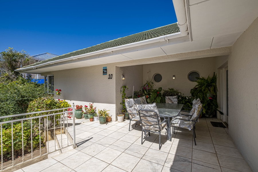 13 Bedroom Property for Sale in Summerstrand Eastern Cape